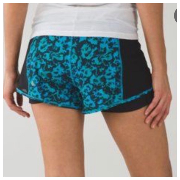 Lululemon Meshed Up Blue Flower Short | Blue | S - Picture 1 of 13